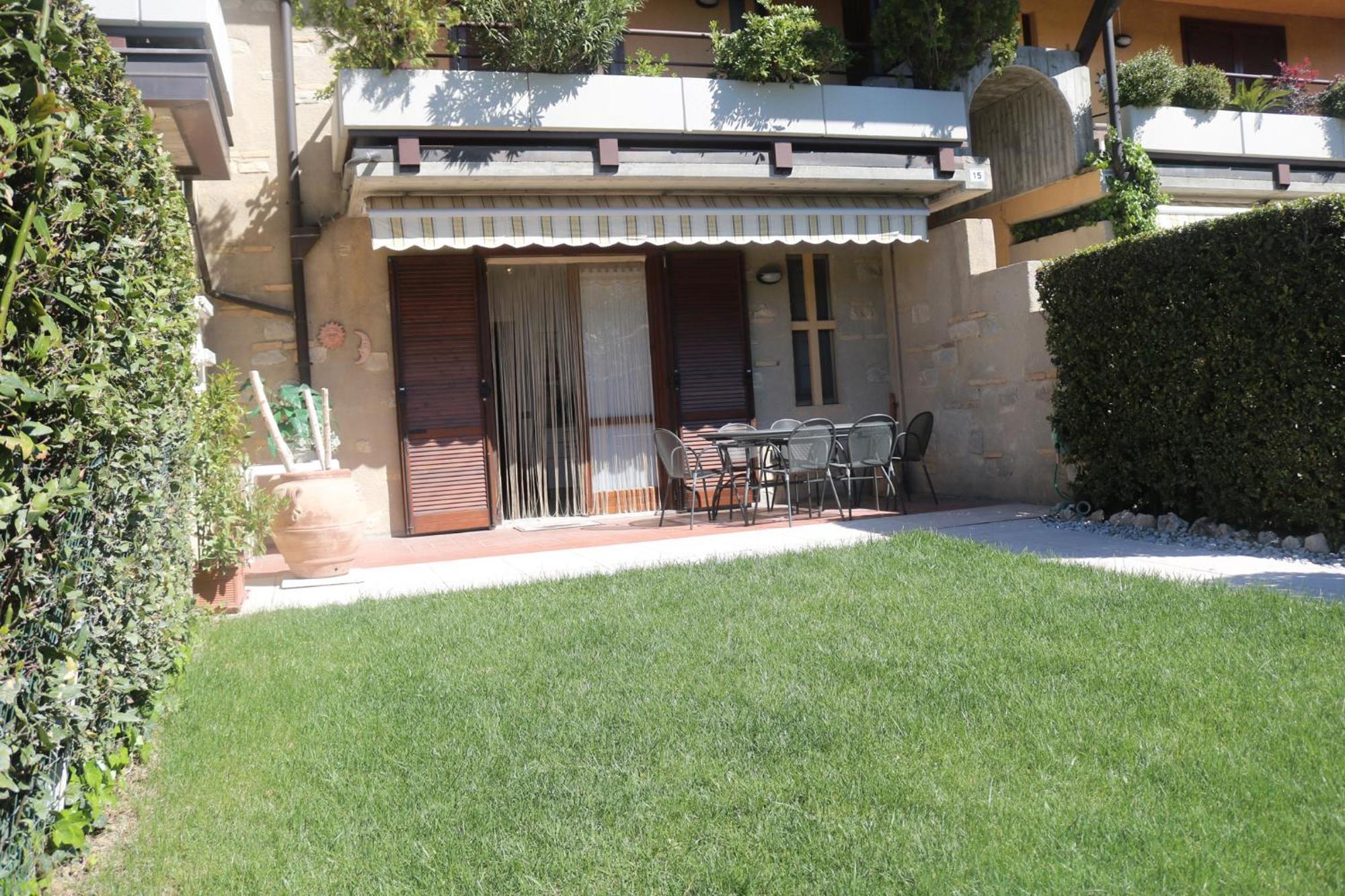 Apartment In Lazise - Gardasee 40851 Exteriör bild